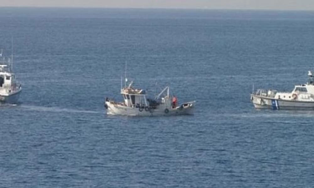 Τουρκική παρενόχληση στις Οινούσσες: Τι είπε ο ψαράς που κατέγραψε το περιστατικό